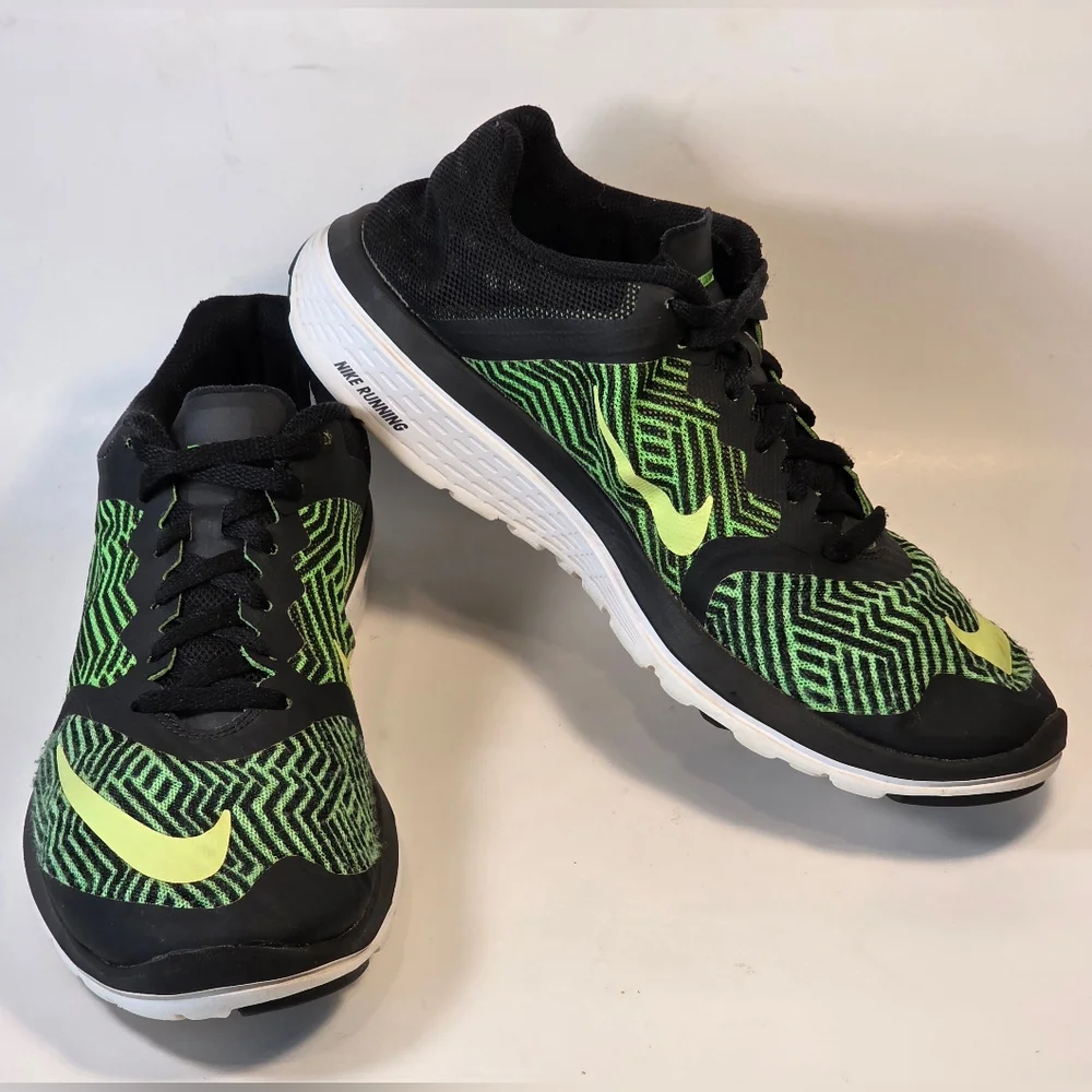 Nike Shoes Men Size 8 Green Black FS Lite Run 3 Training Running 844449-003